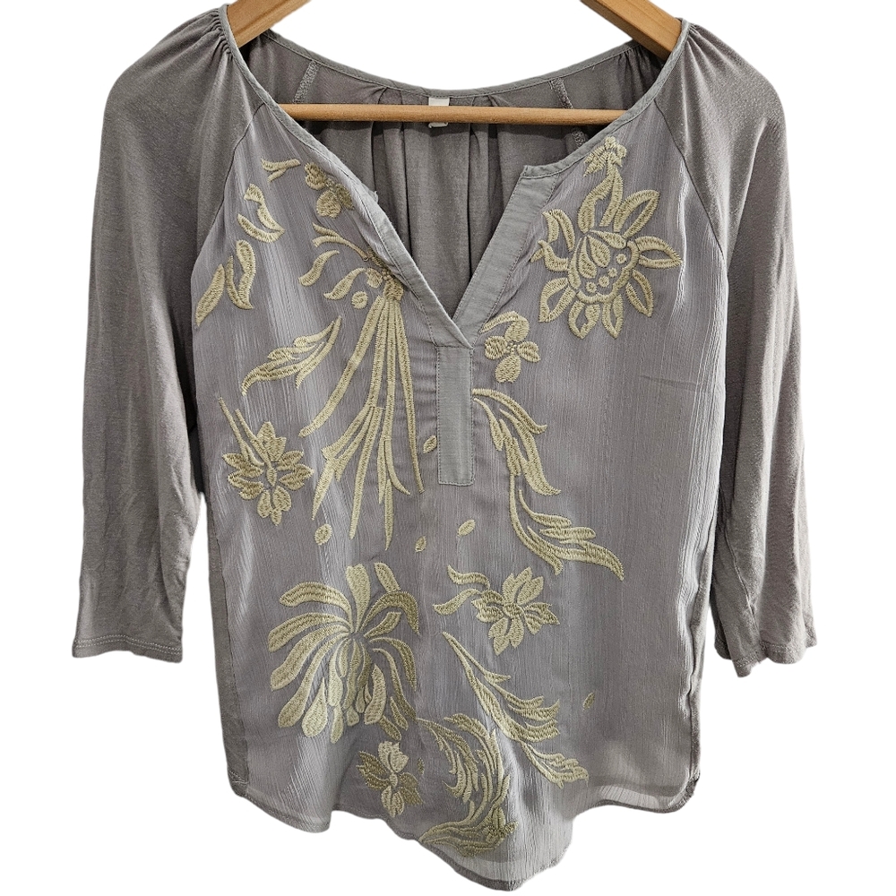 Anthropologie Tiny Women's V-neck Gray Roll Tab Blouse Boho